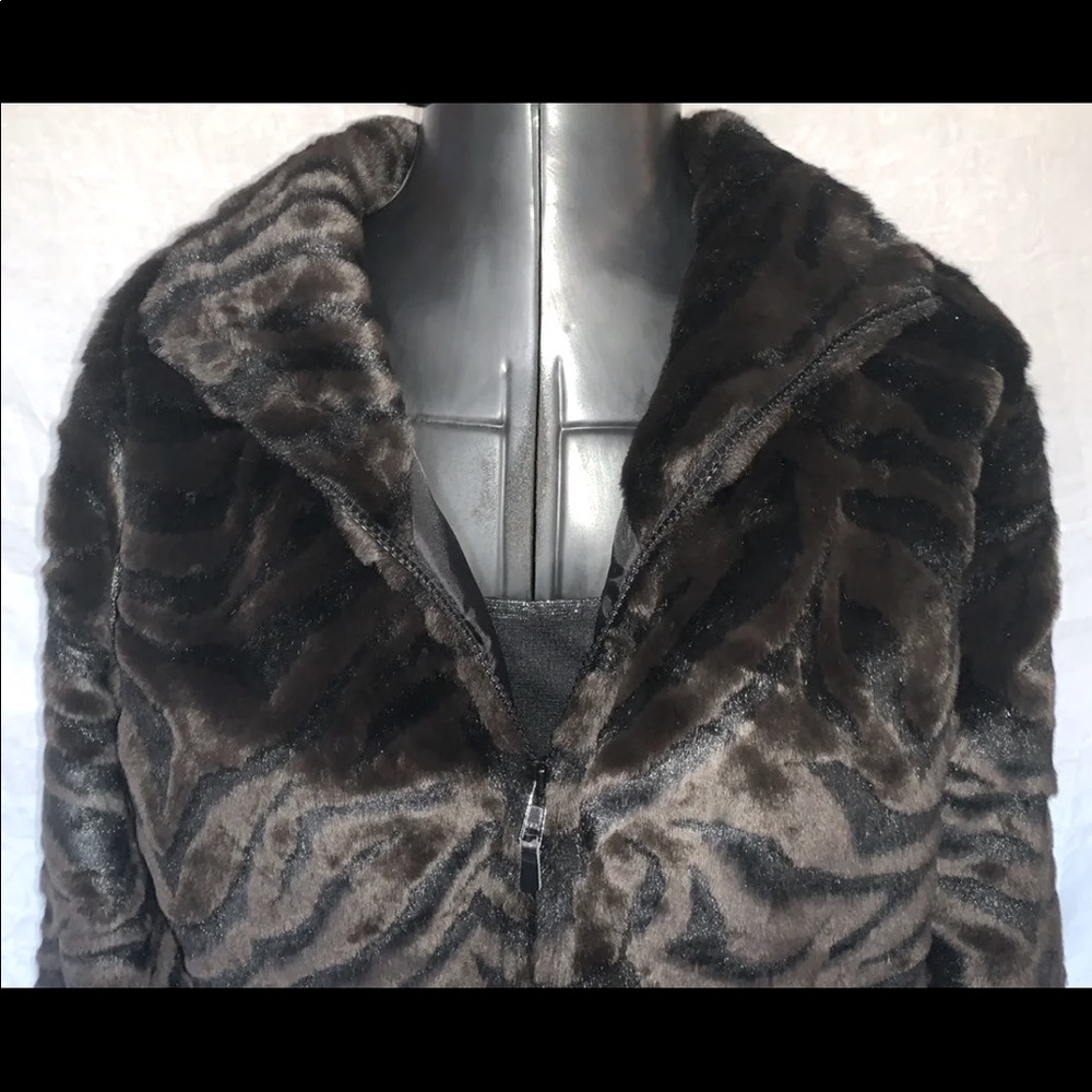 NWOT Sport Haley Faux Fur Beautiful Full Zip Winter Holiday Jacket Coat sz Med